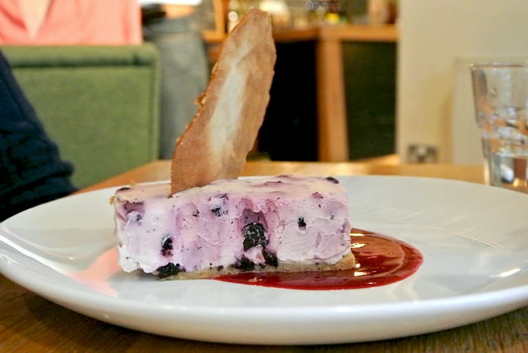 swan salford pub review cheesecake