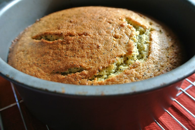 Lemon poppyseed cake recipe