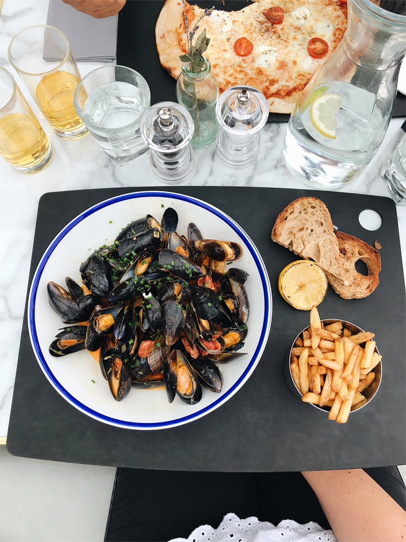 mussels in cider gravy